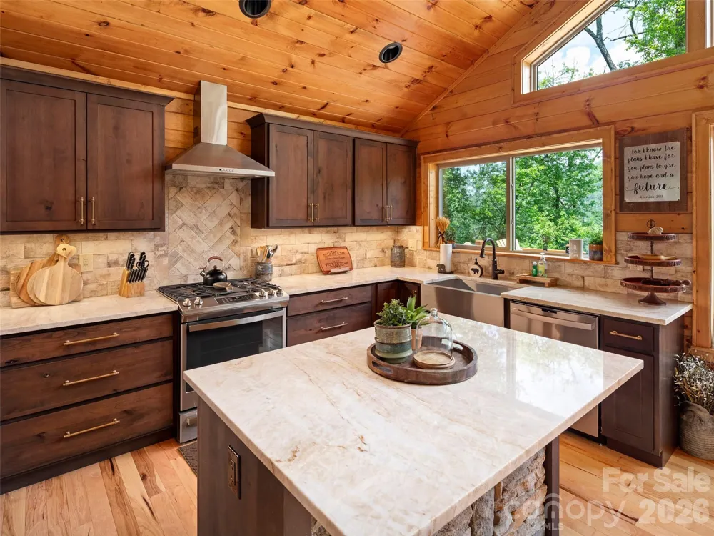 85 Iga Trail Maggie Valley, NC 28751