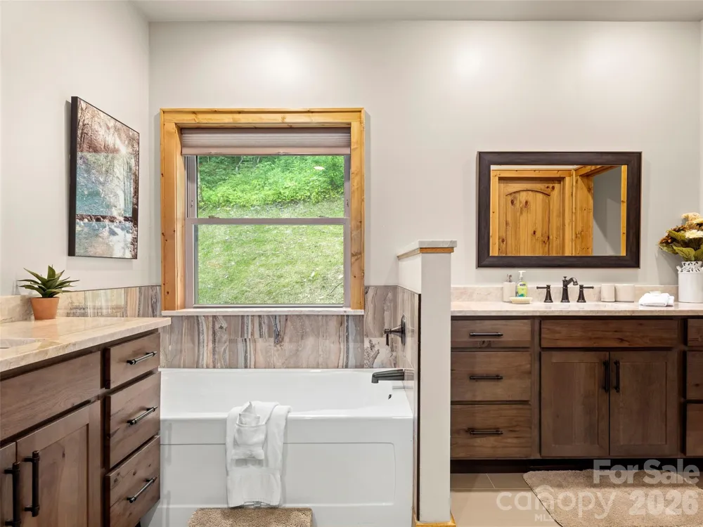 85 Iga Trail Maggie Valley, NC 28751