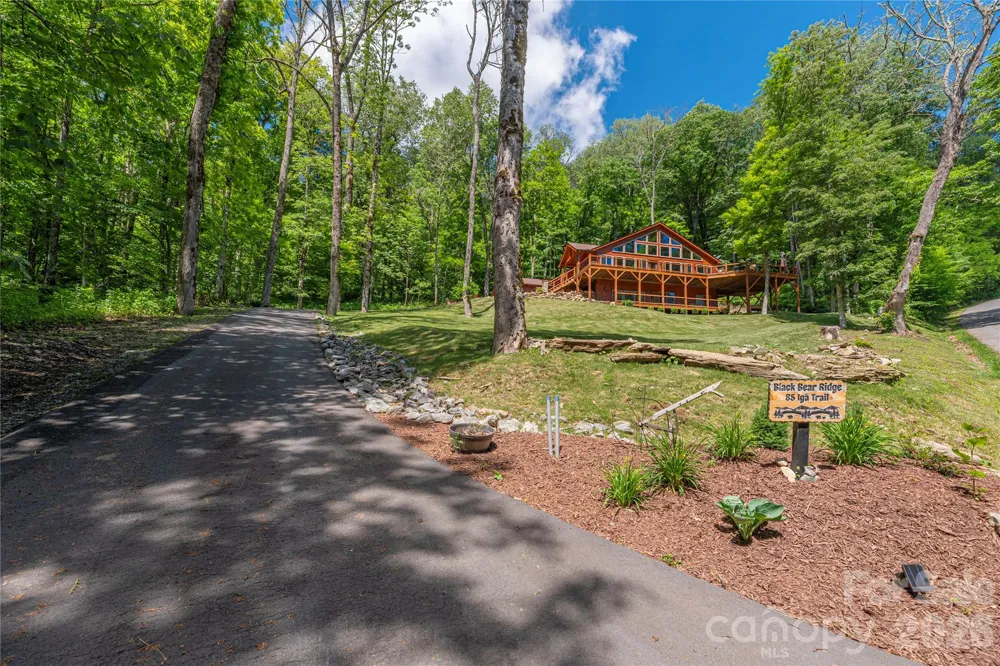 85 Iga Trail Maggie Valley, NC 28751