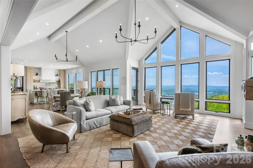 96 Moltz Court Lake Toxaway, NC 28747