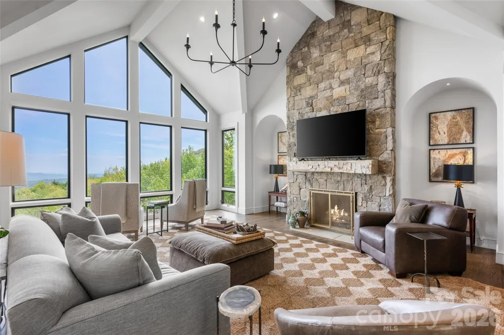 96 Moltz Court Lake Toxaway, NC 28747