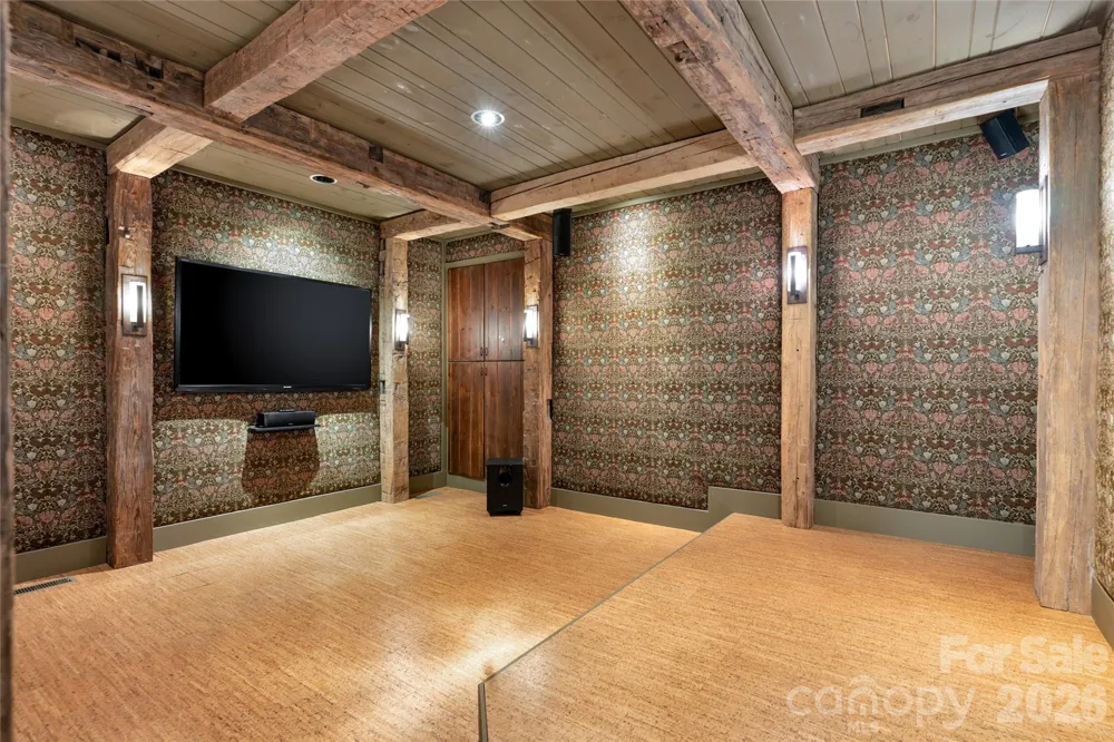 96 Moltz Court Lake Toxaway, NC 28747