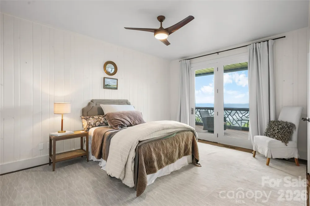 96 Moltz Court Lake Toxaway, NC 28747