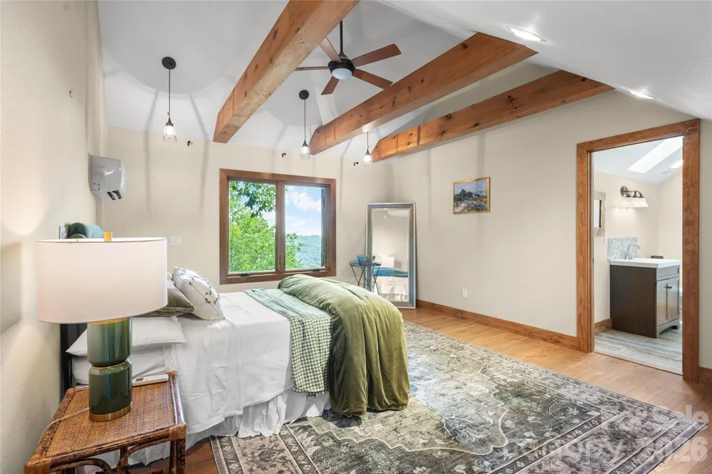 96 Moltz Court Lake Toxaway, NC 28747