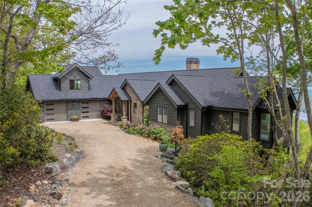 96 Moltz Court Lake Toxaway, NC 28747