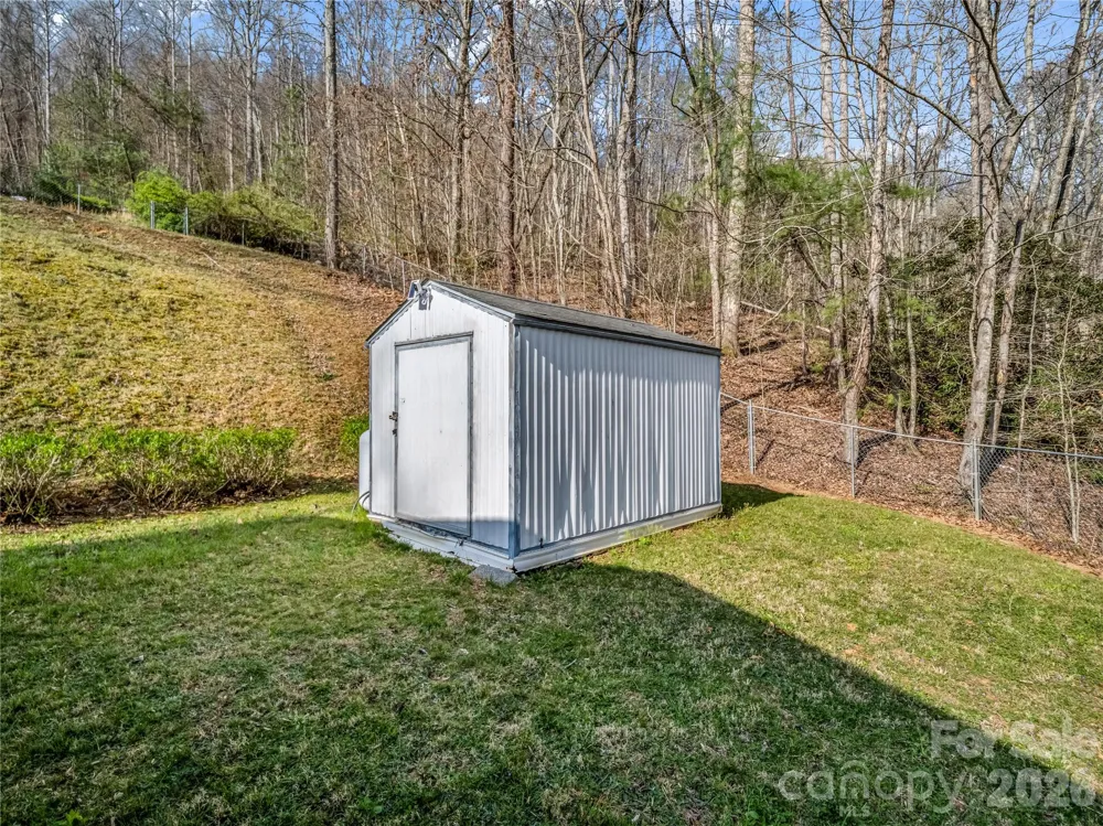 48 Laurel Cove Road Leicester, NC 28748
