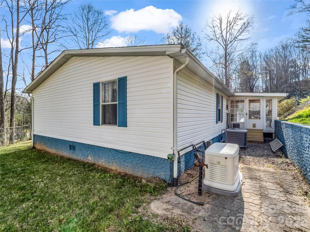 48 Laurel Cove Road Leicester, NC 28748