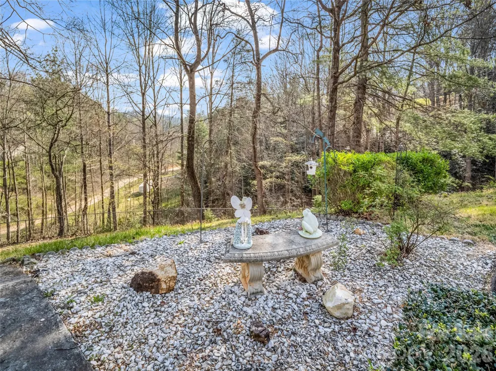 48 Laurel Cove Road Leicester, NC 28748