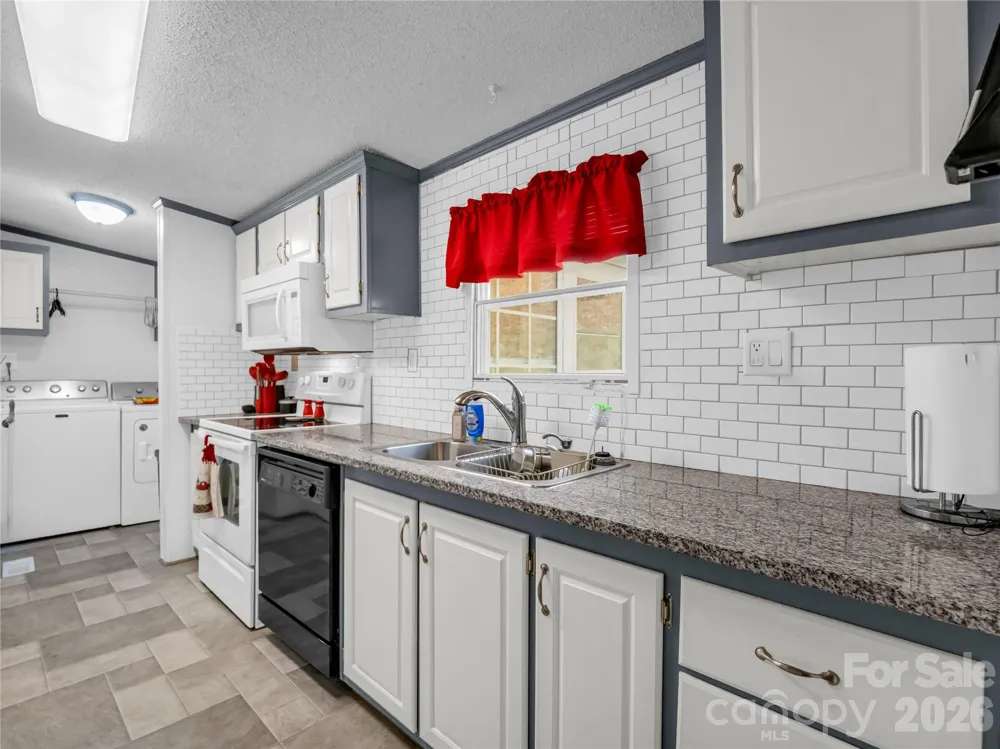 48 Laurel Cove Road Leicester, NC 28748