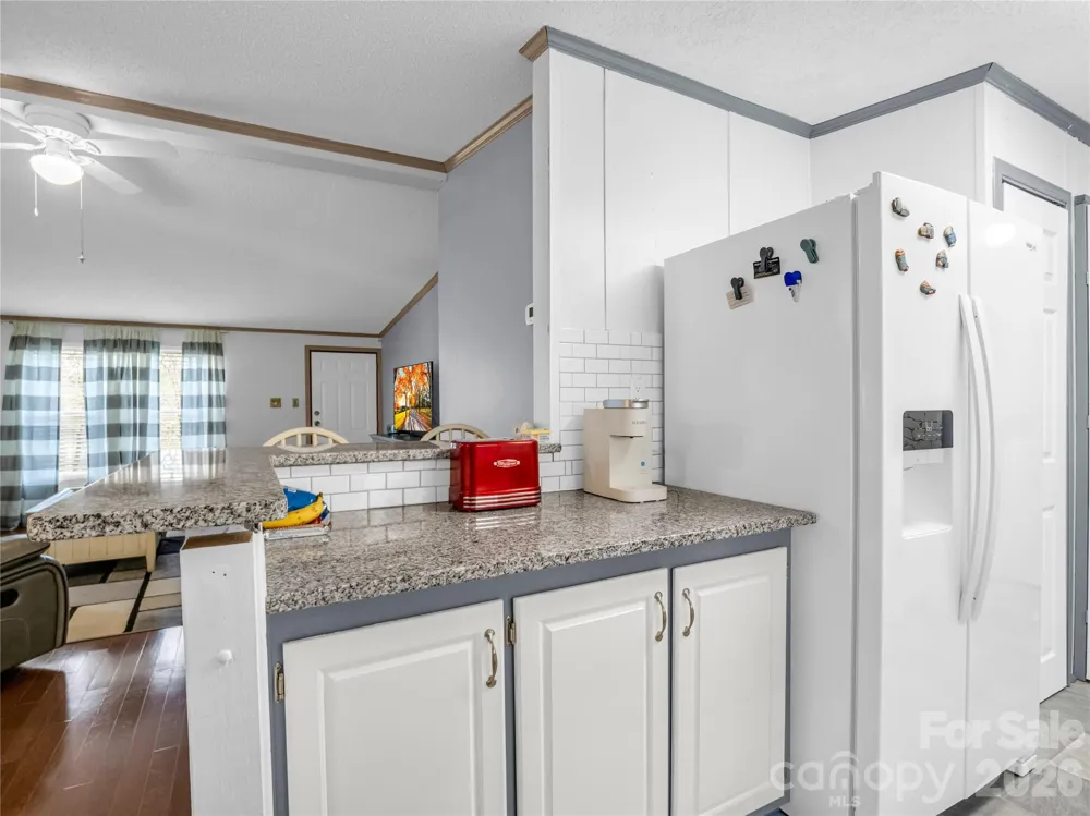 48 Laurel Cove Road Leicester, NC 28748