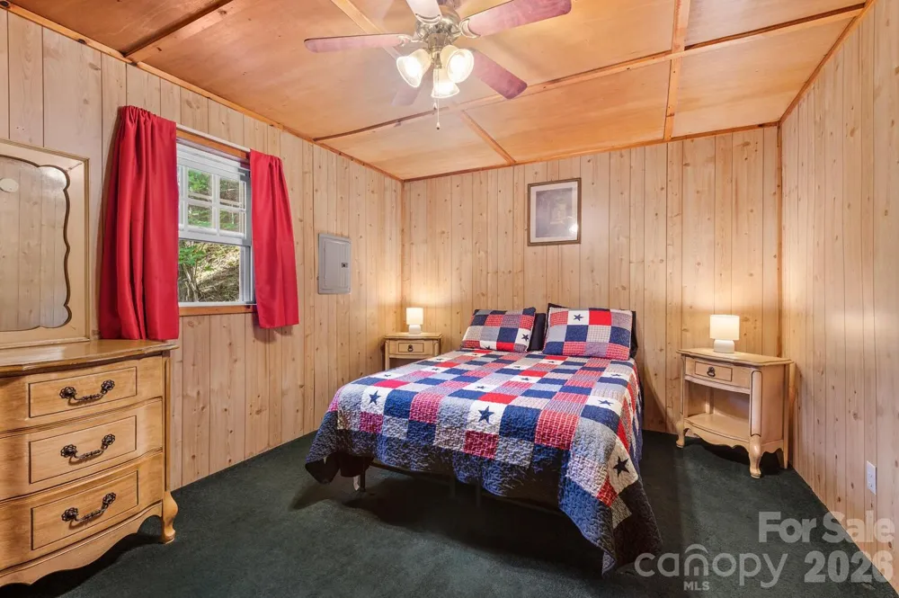 286 Rebel Drive Hot Springs, NC 28743
