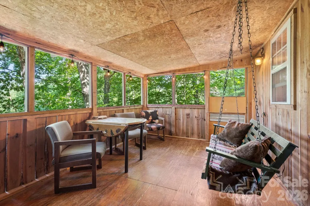 286 Rebel Drive Hot Springs, NC 28743