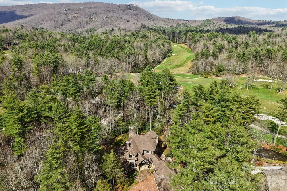 46 Mills Creek Drive Lake Toxaway, NC 28747