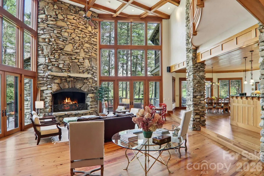 46 Mills Creek Drive Lake Toxaway, NC 28747