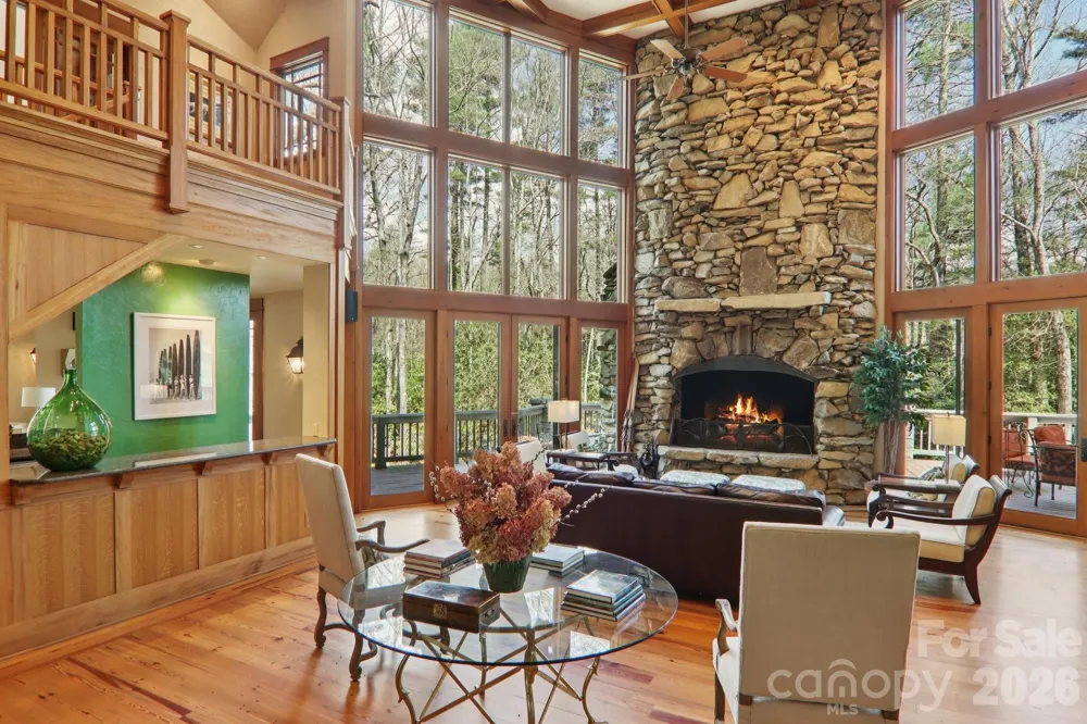 46 Mills Creek Drive Lake Toxaway, NC 28747