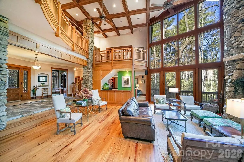 46 Mills Creek Drive Lake Toxaway, NC 28747