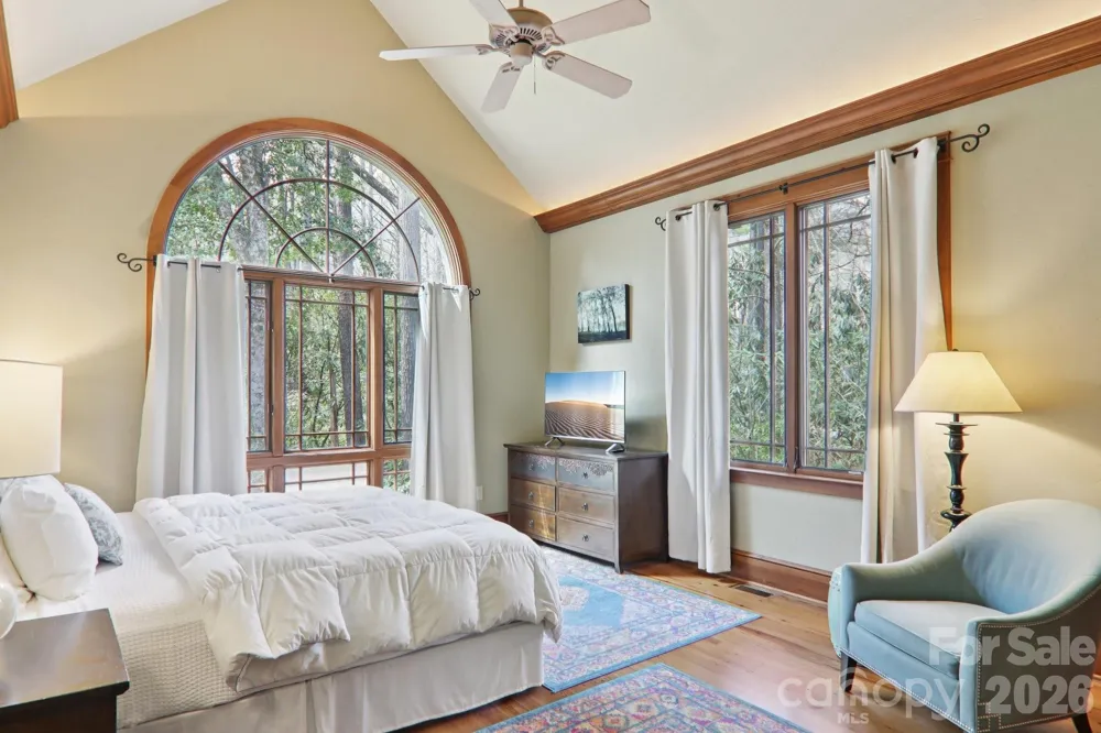 46 Mills Creek Drive Lake Toxaway, NC 28747