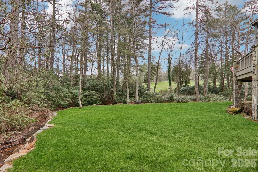 46 Mills Creek Drive Lake Toxaway, NC 28747