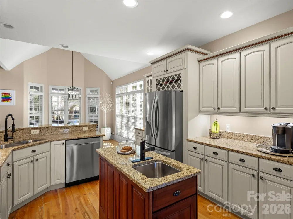 47 Ledgestone Drive Fairview, NC 28730