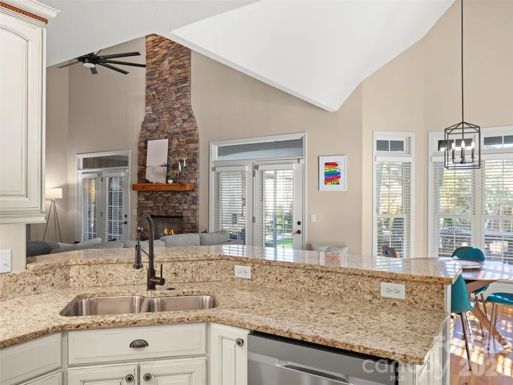47 Ledgestone Drive Fairview, NC 28730