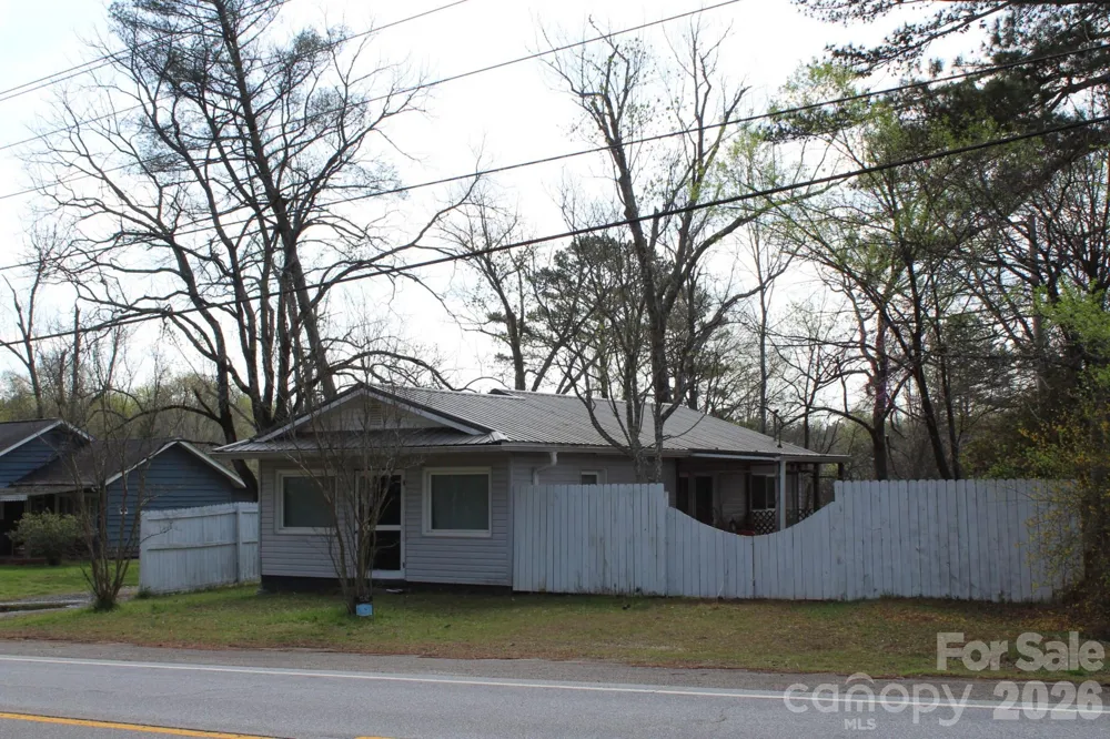 7282 NC Hwy 108 Highway E Mill Spring, NC 28756