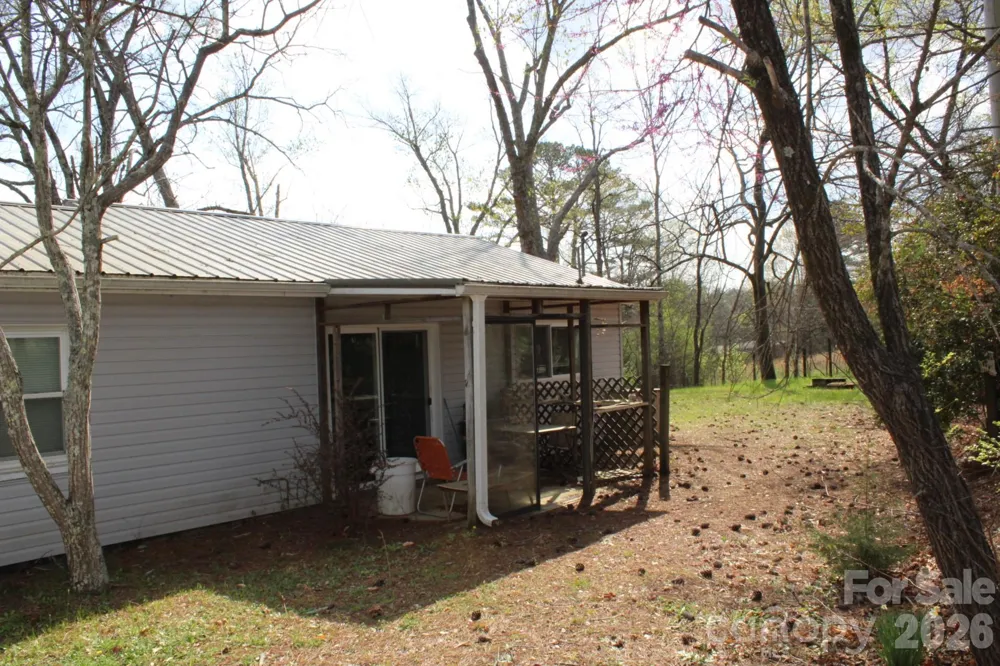 7282 NC Hwy 108 Highway E Mill Spring, NC 28756