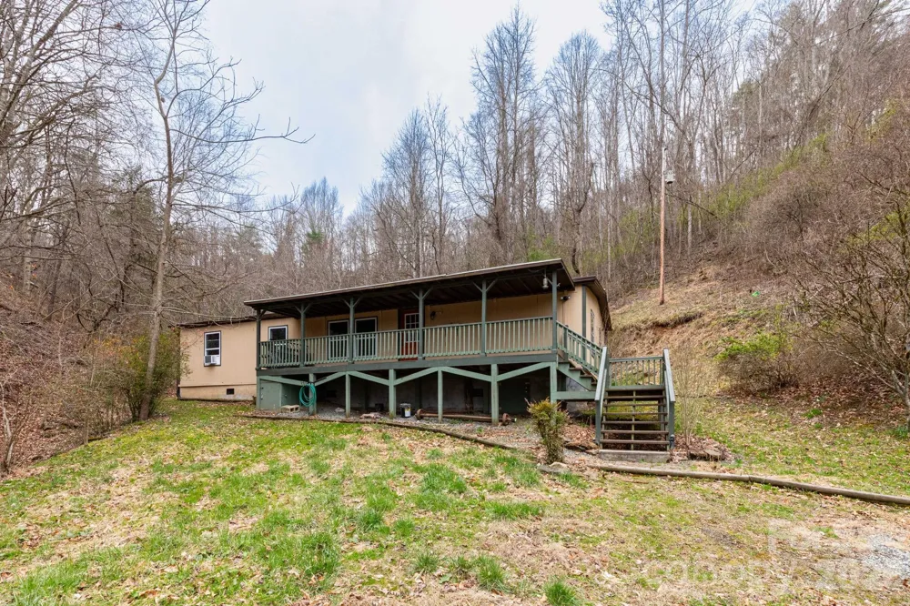 294 Ball Drive Marshall, NC 28753