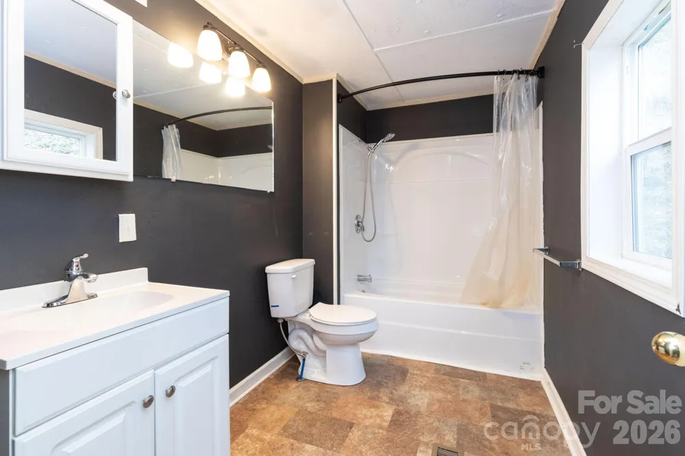 294 Ball Drive Marshall, NC 28753