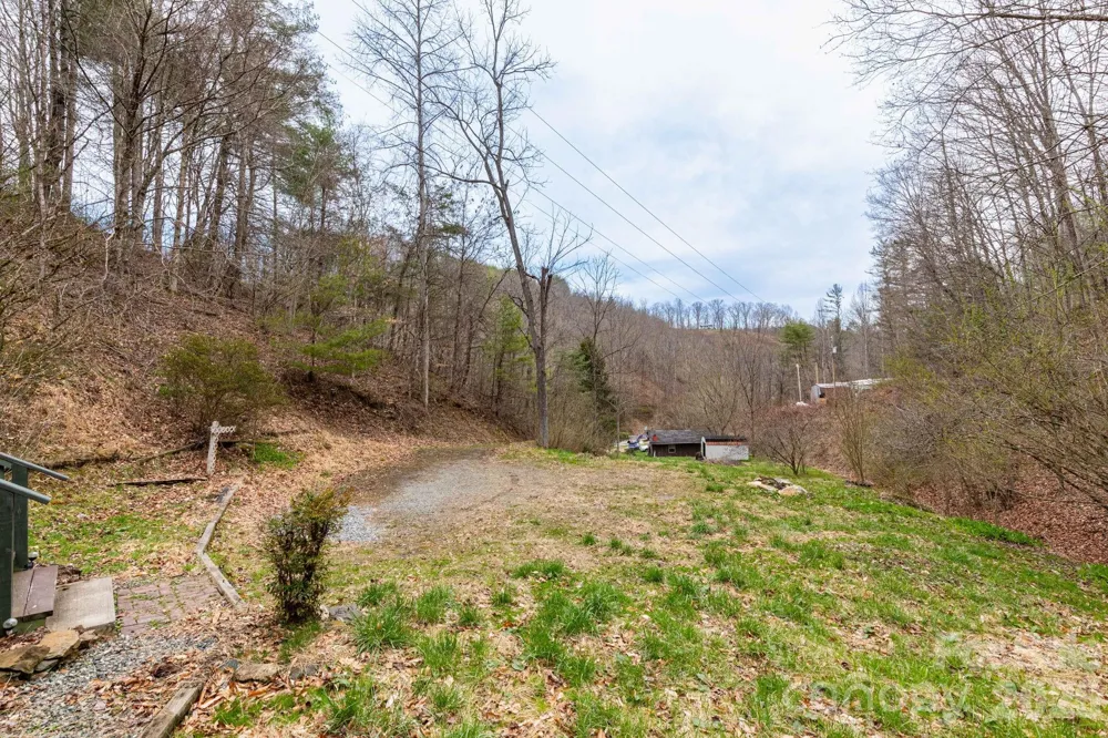 294 Ball Drive Marshall, NC 28753