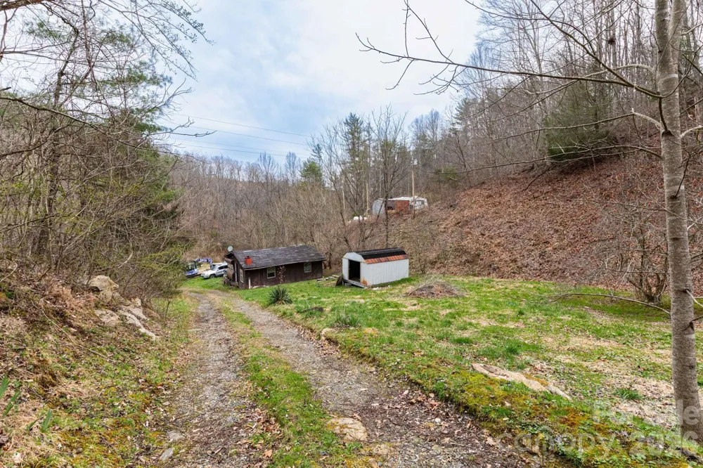 294 Ball Drive Marshall, NC 28753