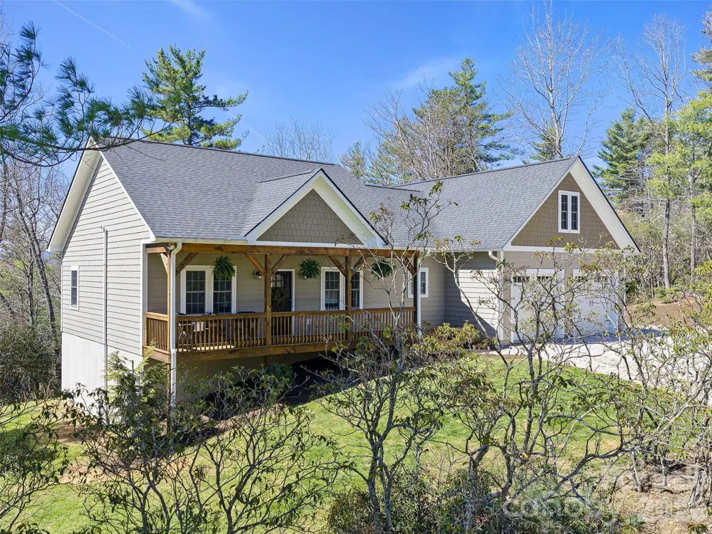 111 Wipprecht Drive Spruce Pine, NC 28777
