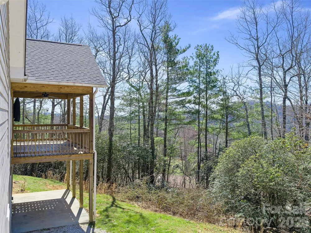 111 Wipprecht Drive Spruce Pine, NC 28777