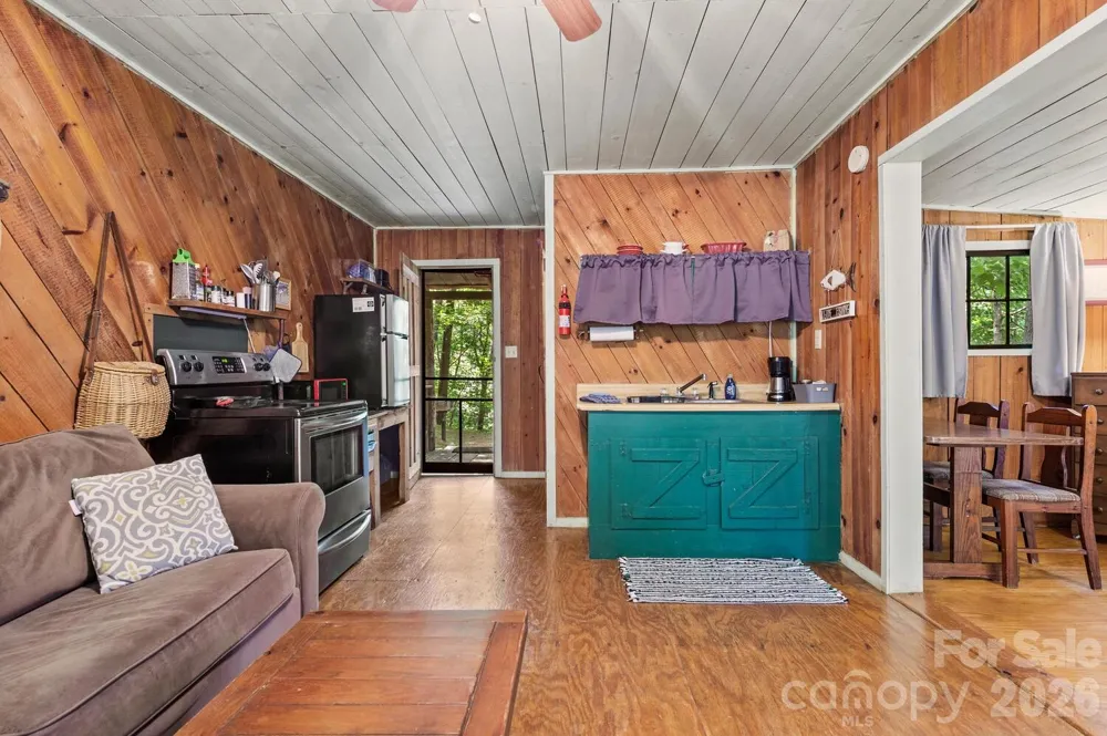 264 Rebel Drive Hot Springs, NC 28743