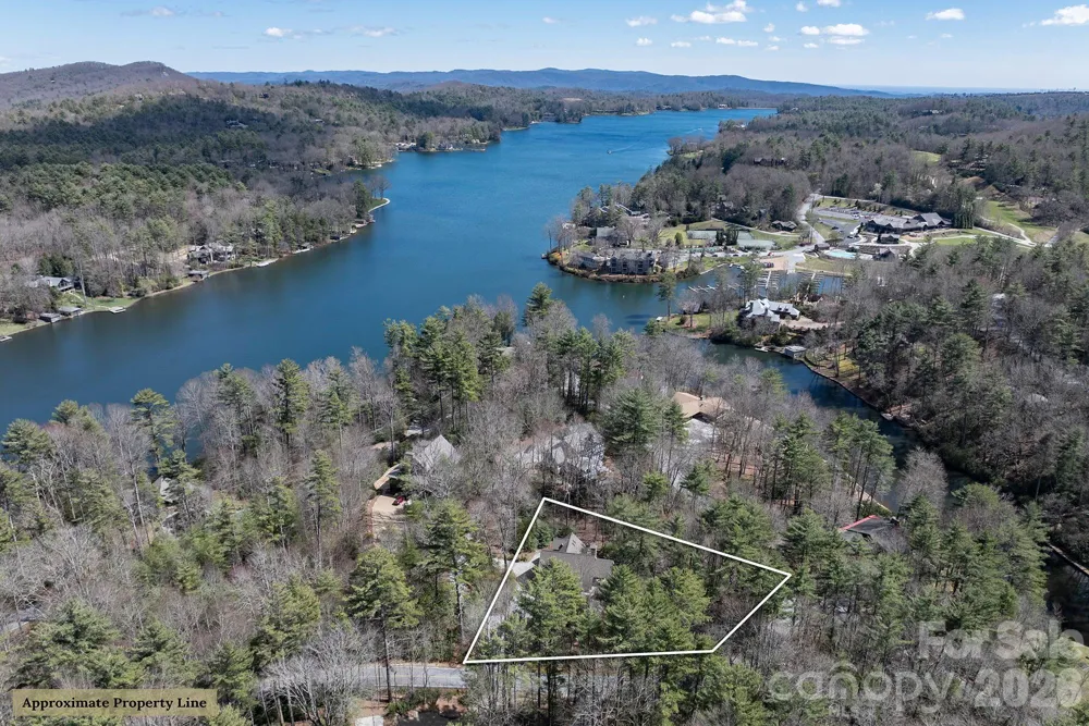 1580 Fairway Drive Lake Toxaway, NC 28747