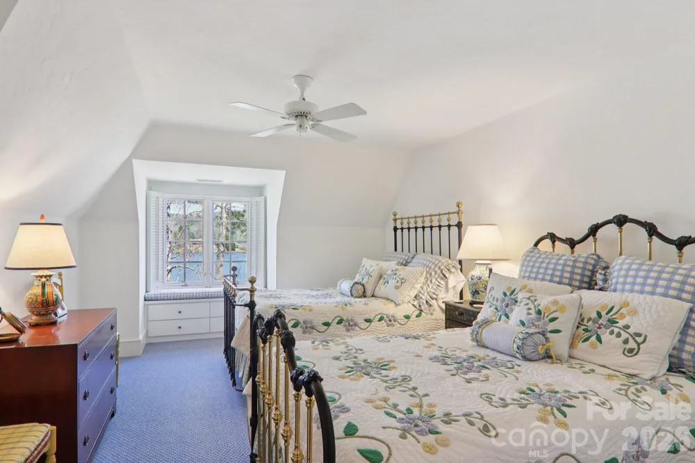 138 Indian Trace Lake Toxaway, NC 28747