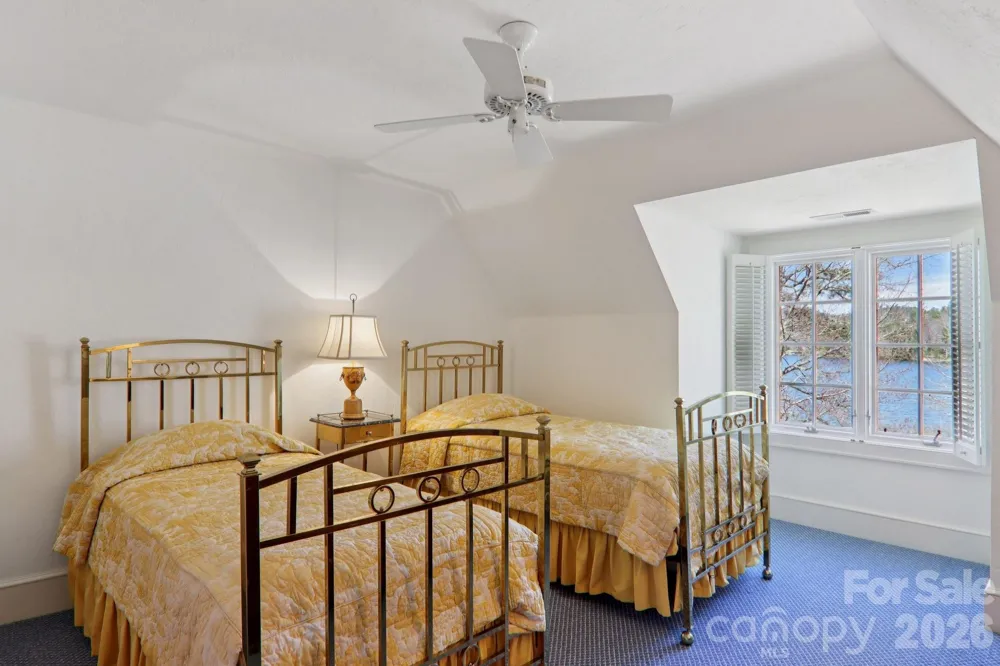 138 Indian Trace Lake Toxaway, NC 28747