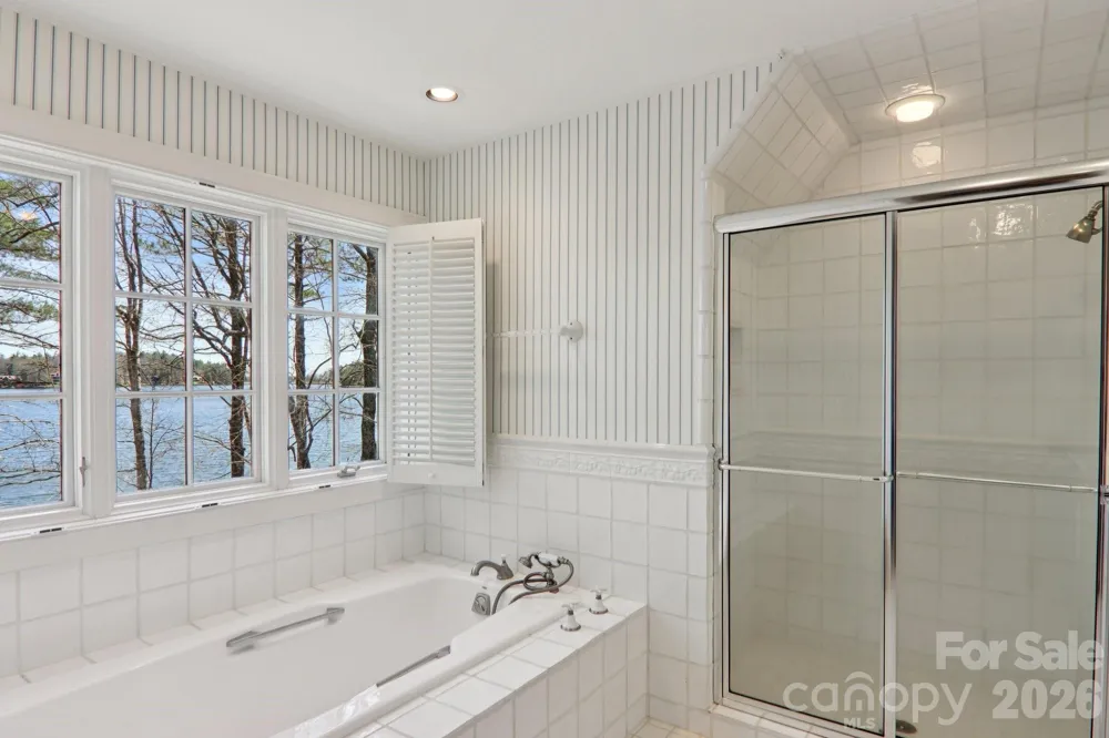 138 Indian Trace Lake Toxaway, NC 28747