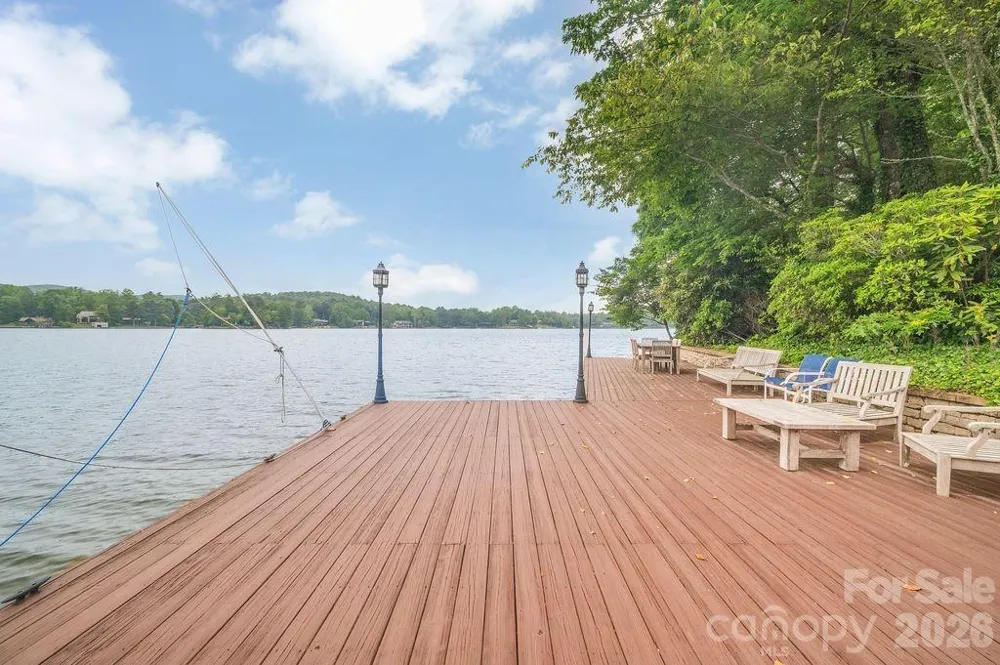 138 Indian Trace Lake Toxaway, NC 28747