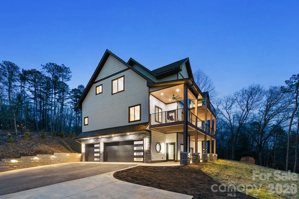 74 Jeranna Road Mills River, NC 28759