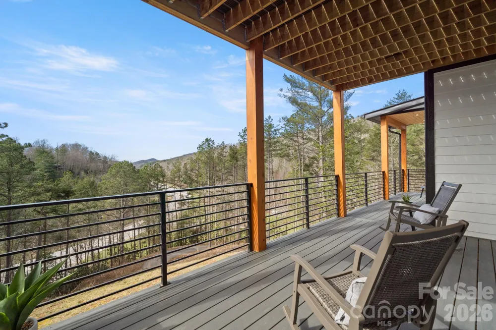74 Jeranna Road Mills River, NC 28759