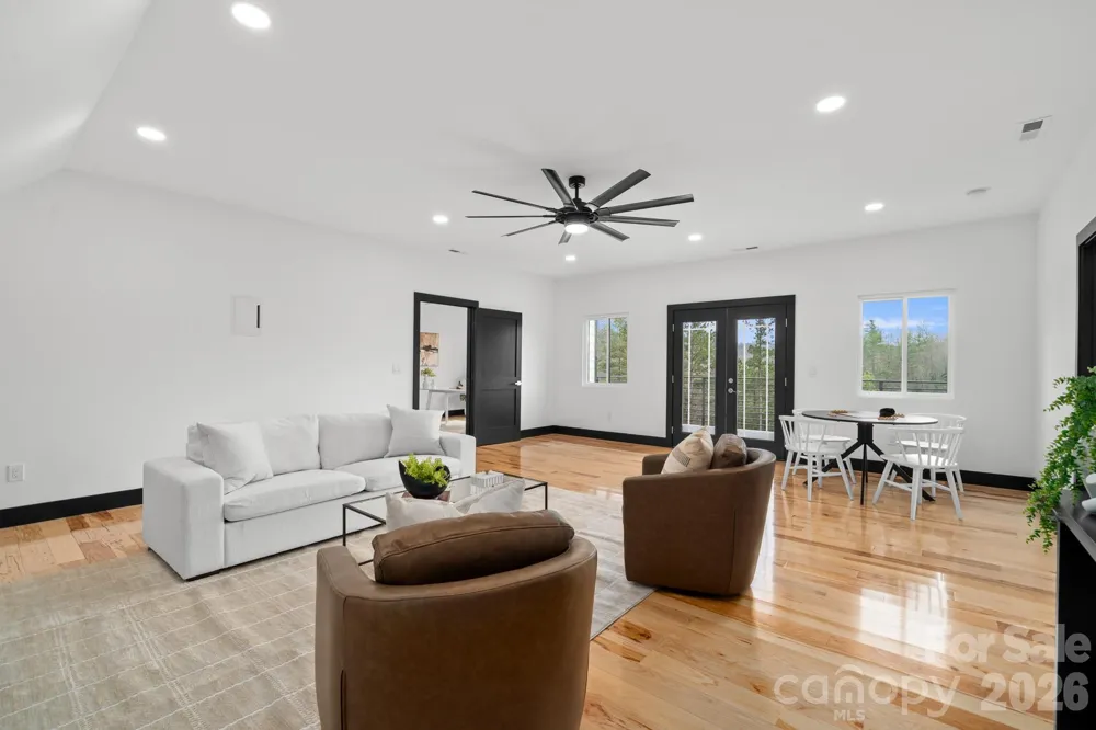 74 Jeranna Road Mills River, NC 28759