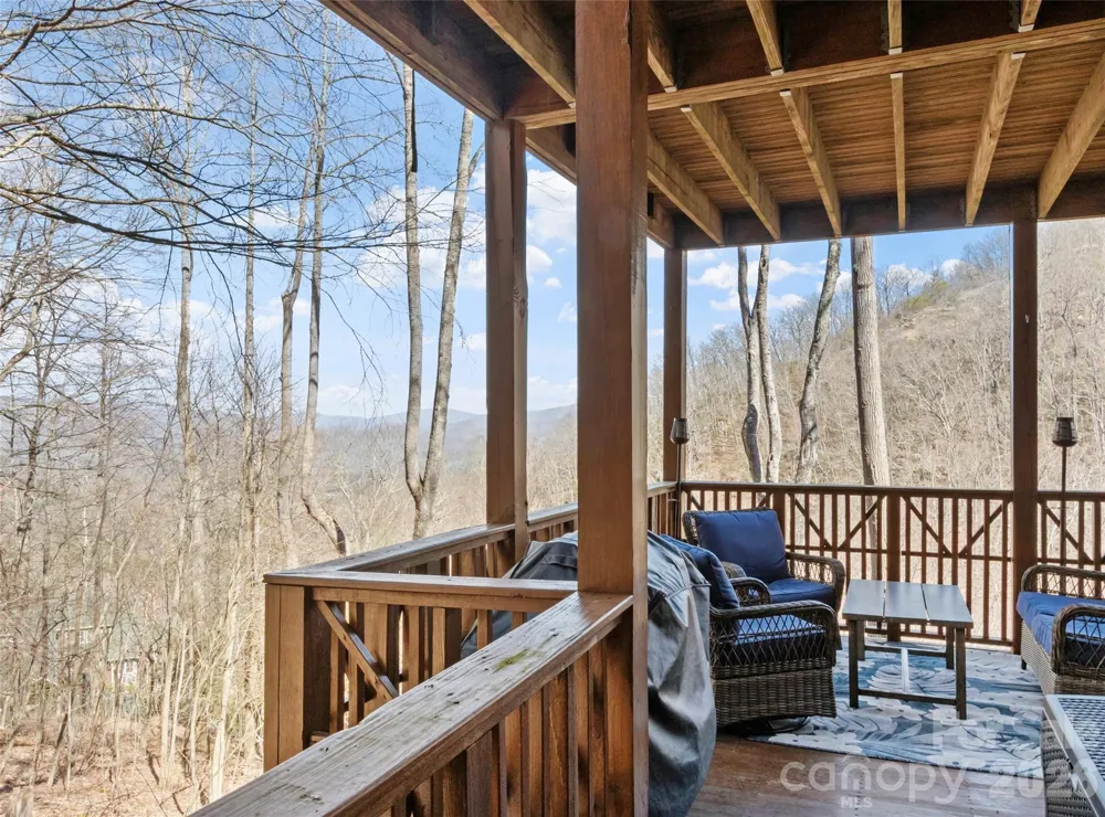 61 Creekside Way #G-101 Burnsville, NC 28714