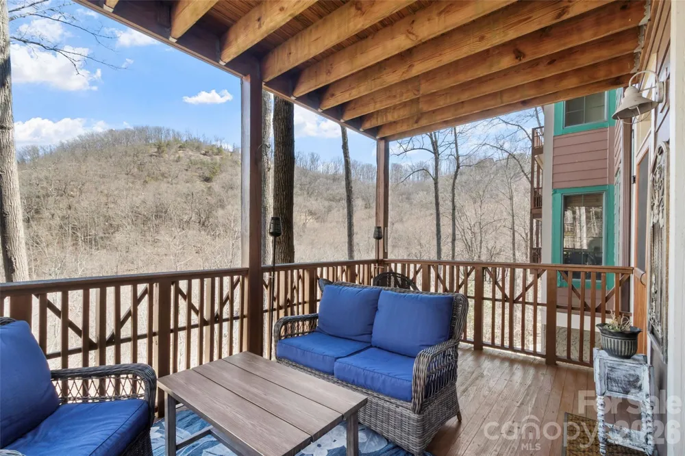 61 Creekside Way #G-101 Burnsville, NC 28714