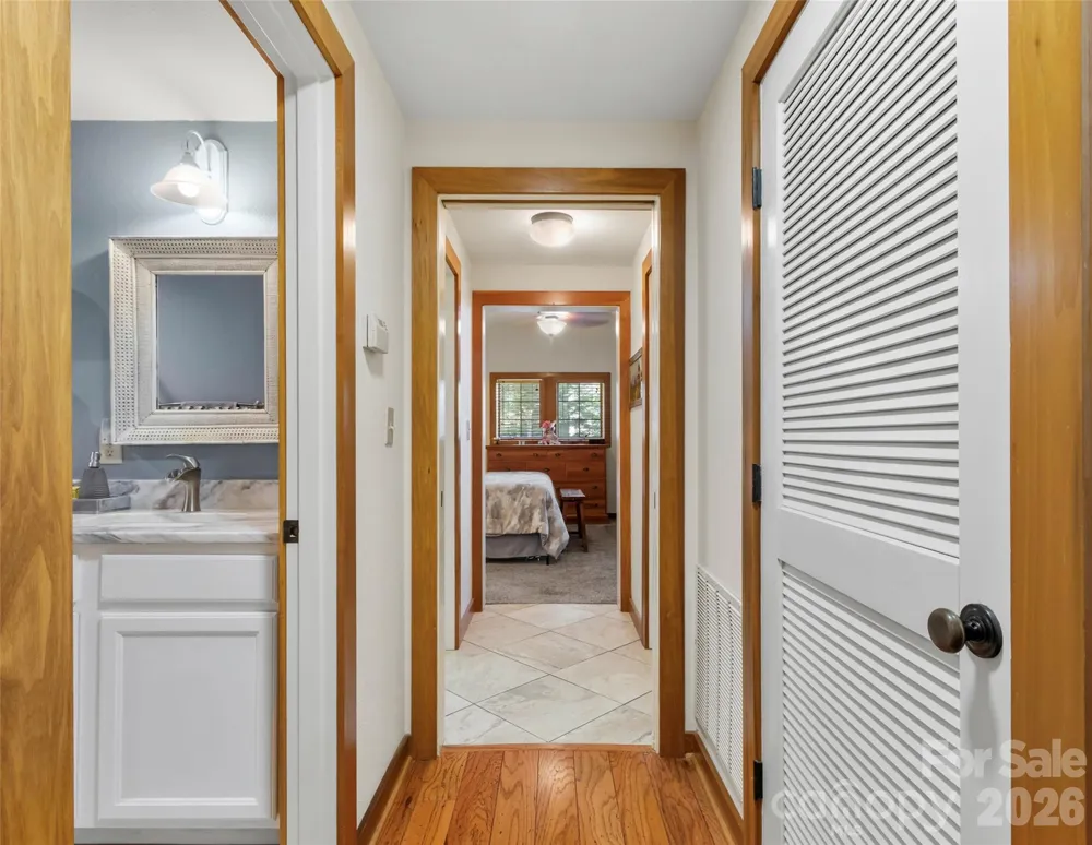 61 Creekside Way #G-101 Burnsville, NC 28714