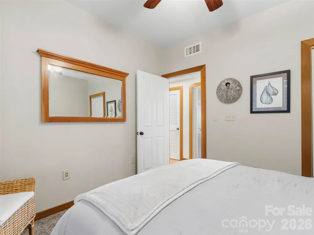 61 Creekside Way #G-101 Burnsville, NC 28714