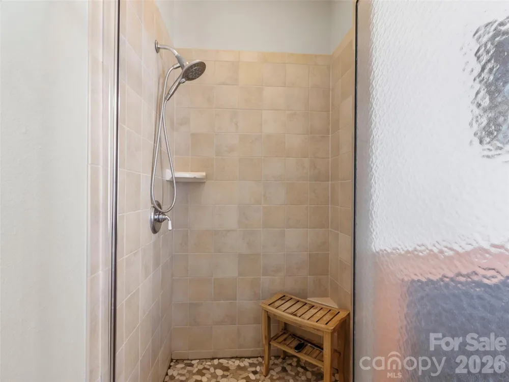 61 Creekside Way #G-101 Burnsville, NC 28714