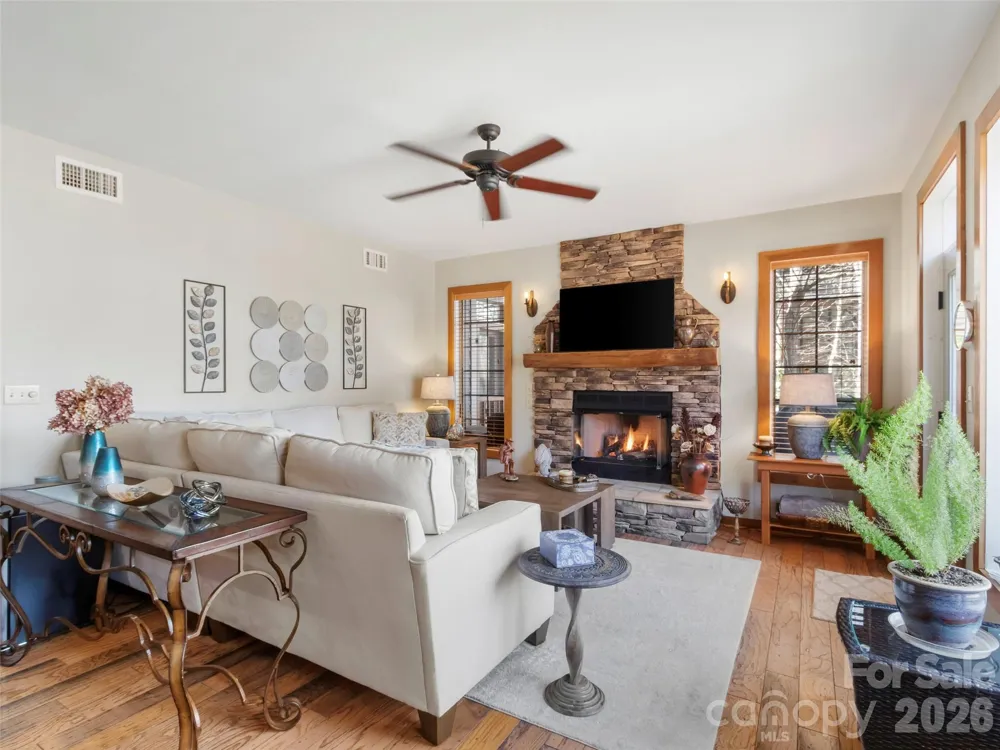 61 Creekside Way #G-101 Burnsville, NC 28714