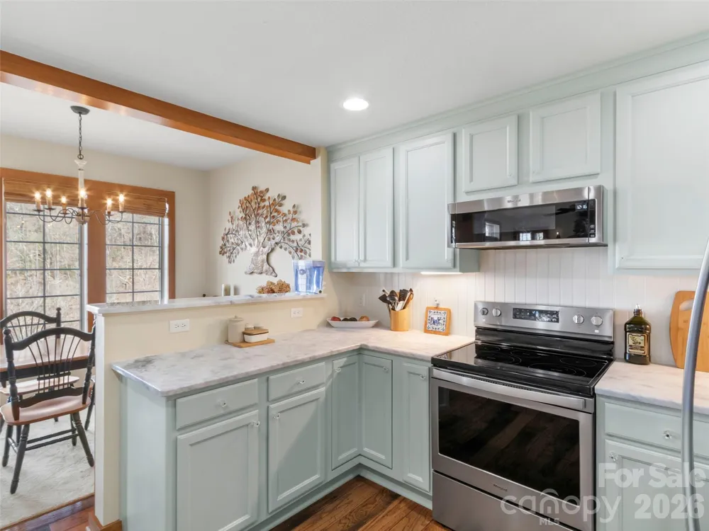 61 Creekside Way #G-101 Burnsville, NC 28714