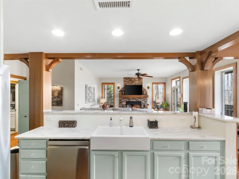 61 Creekside Way #G-101 Burnsville, NC 28714