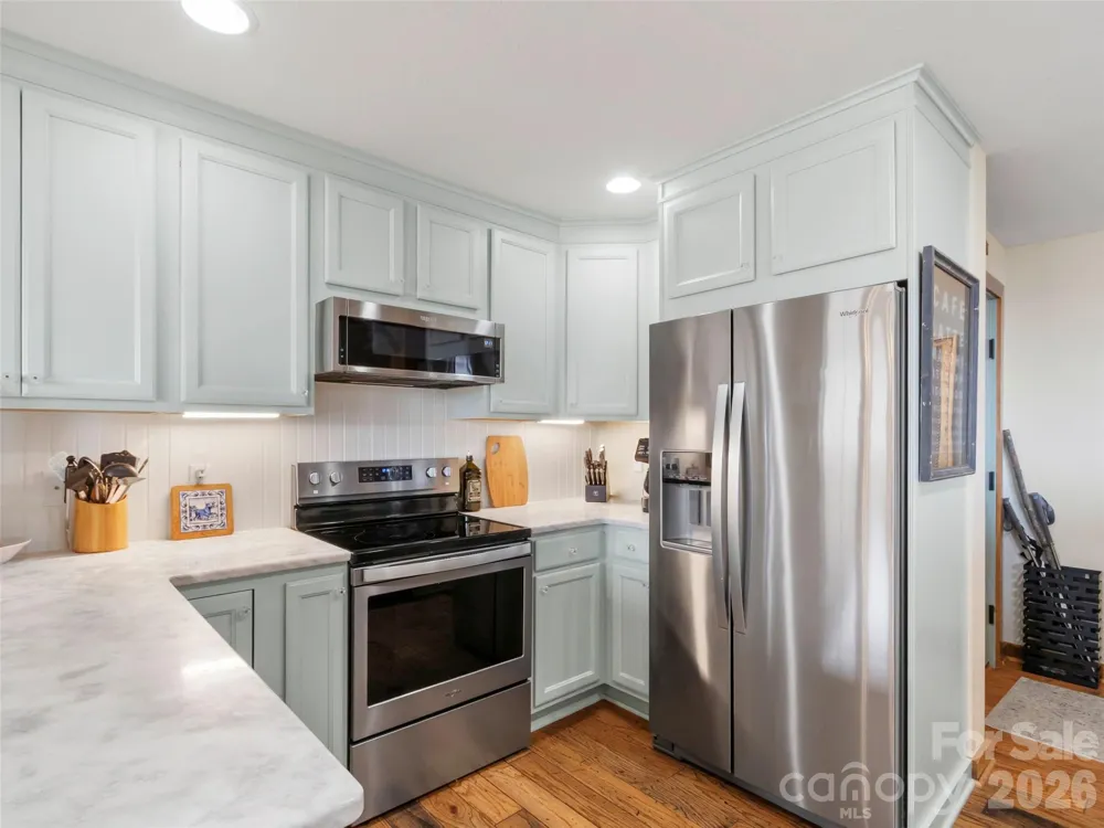 61 Creekside Way #G-101 Burnsville, NC 28714